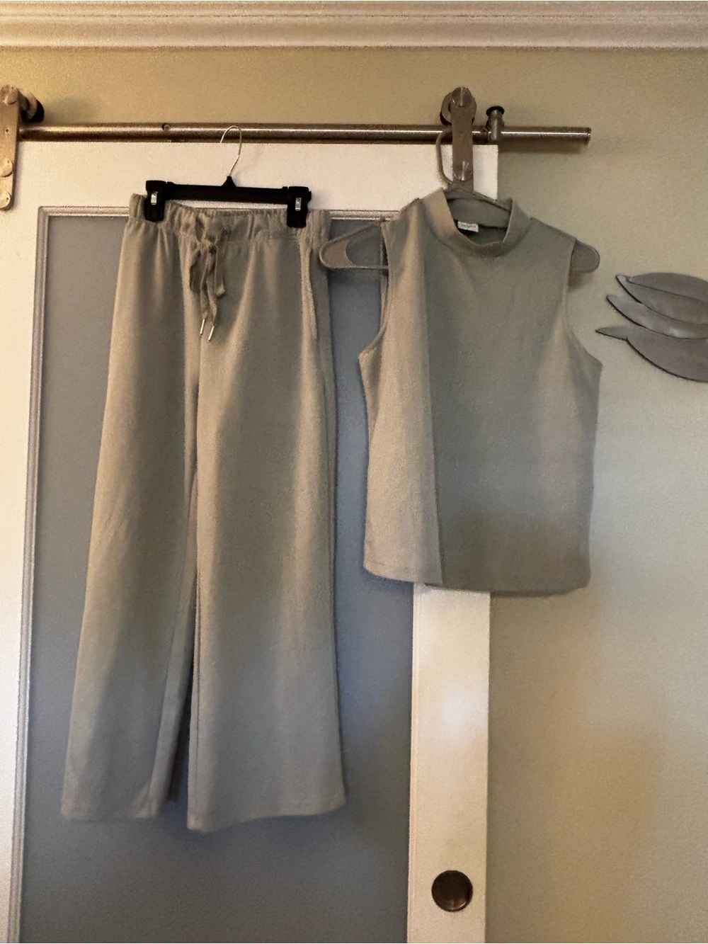 Sleeveless Mock Neck Top and Wide-Leg Drawstring Pants Set - Sage Green